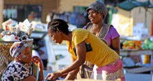 Buntes Markttreiben in Südafrika